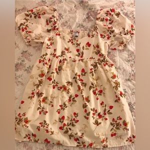 Old navy strawberry puff sleeve dress